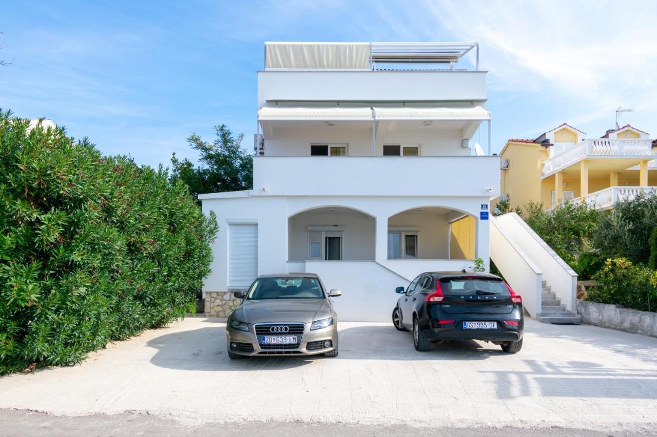 Apartments By The Sea Mandre, Pag - 4093 Kolan Luaran gambar