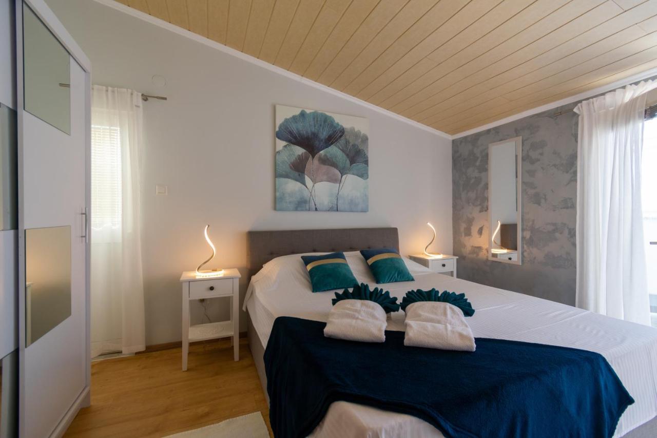 Apartments By The Sea Mandre, Pag - 4093 Kolan Luaran gambar